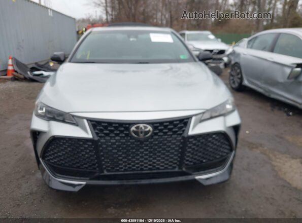 4T1FZ1FB5LU053865 2020 TOYOTA AVALON Silver Widok wnętrza z tyłu