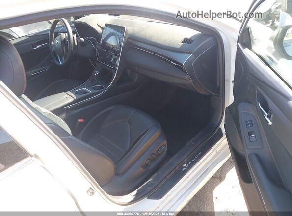 4T1HZ1FB4NU072693 2022 TOYOTA AVALON White Vista interior delantera