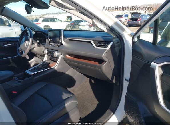 4T3D6RFV2MU012577 2021 TOYOTA LIMITED White 
