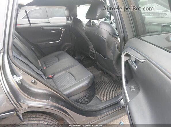 4T3E6RFV0MU057196 2021 TOYOTA RAV4 HYBRID Gray Widok naklejki z numerem VIN