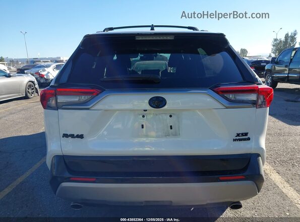 4T3E6RFV6NU081732 2022 TOYOTA RAV4 HYBRID White 
