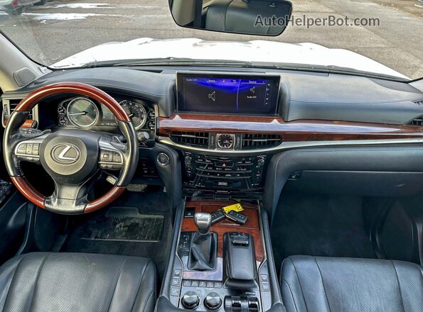 JTJHY7AXXH4233353 2017 LEXUS LX White Vista del cuadro de instrumentos