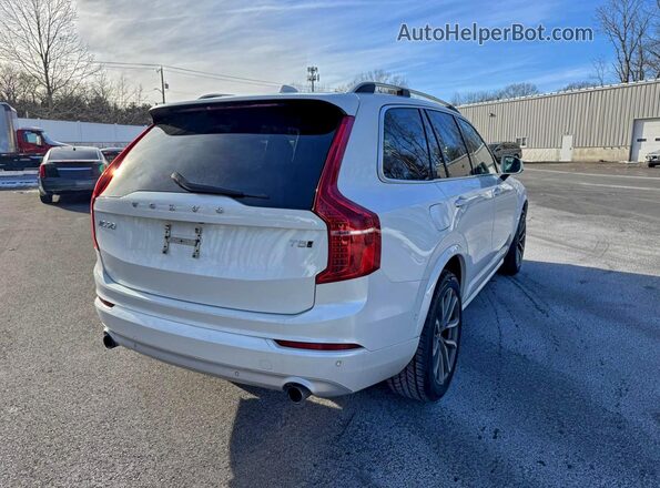 YV4102PK6J1346361 2018 VOLVO XC90 Белый Передняя правая четверть