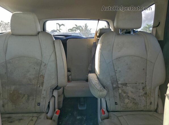 5GAERBKWXKJ218163 2019 BUICK ENCLAVE Red Widok wnętrza z tyłu