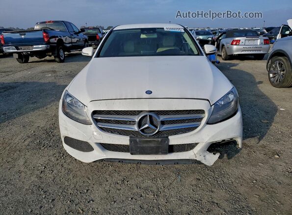 55SWF4JB9HU202122 2017 MERCEDES-BENZ C White Widok z przodu