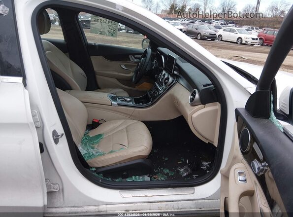 55SWF4KB8JU257228 2018 MERCEDES-BENZ C-CLASS White Widok wnętrza z przodu