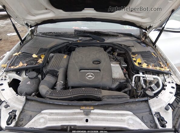 55SWF4KB8JU257228 2018 MERCEDES-BENZ C-CLASS White Widok z tyłu