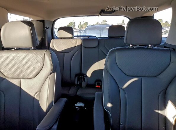 KM8R24GE1PU522631 2023 HYUNDAI PALISADE Burgundy Vista interior trasera