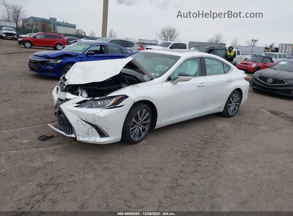 58AD21B12LU012191 2020 LEXUS ES 300H White წინა მარცხენა ხედი სამი მეოთხედიდან