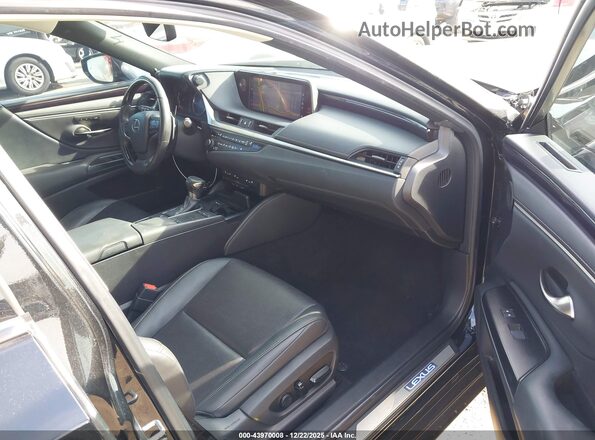 58AD21B15LU008460 2020 LEXUS ES 300H Черный Вид салона спереди