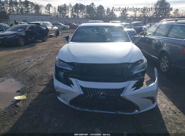 58ADA1C12NU015970 2022 LEXUS ES 300H White Widok wnętrza z tyłu