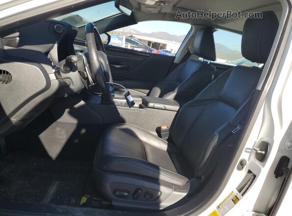 58ADA1C17MU001481 2021 LEXUS ES White Vista interior delantera
