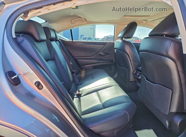 58ADA1C1XMU010496 2021 LEXUS ES Silver უკანა სავარძლების ხედი