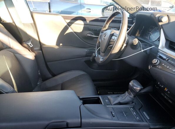 58ADZ1B10MU091082 2021 LEXUS ES Серый Вид салона спереди