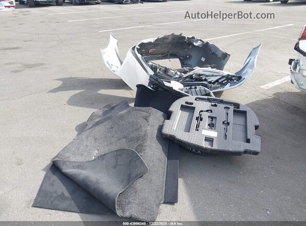 58ADZ1B11LU059028 2020 LEXUS ES 350 White 