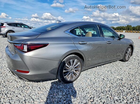 58ADZ1B12MU085851 2021 LEXUS ES Серебряный Задняя правая четверть