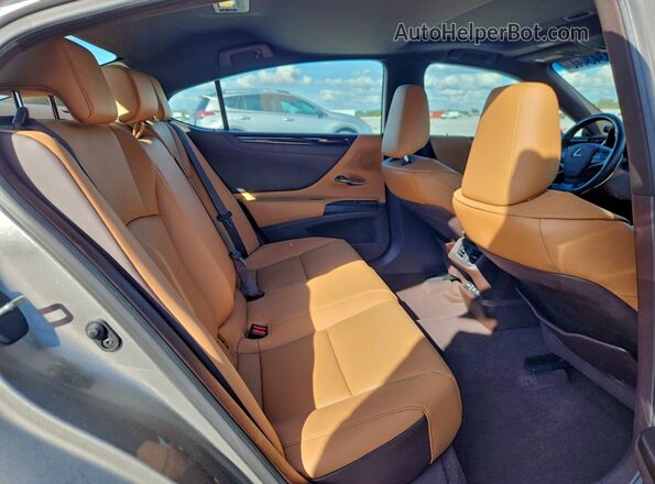58ADZ1B12MU085851 2021 LEXUS ES Серебряный Вид задних сидений