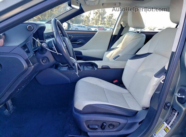58ADZ1B12PU147432 2023 LEXUS ES Green Front interior view