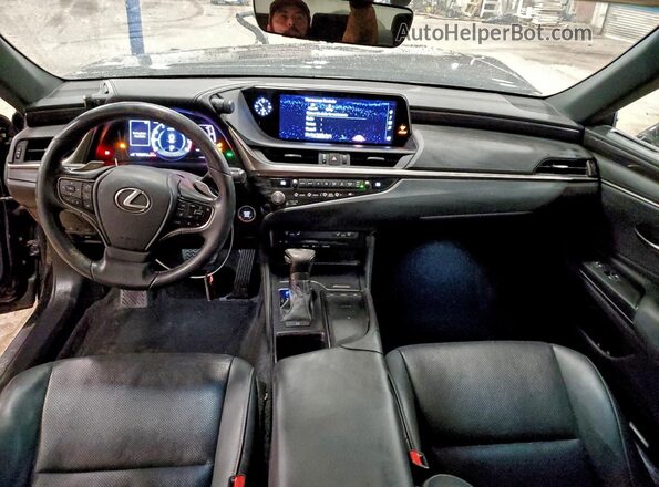 58ADZ1B14MU083292 2021 LEXUS ES Black Առջևի վահանակի տեսք
