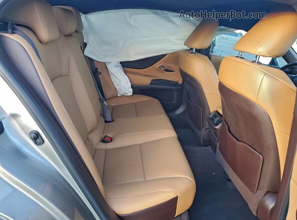 58ADZ1B15MU098643 2021 LEXUS ES Silver Vista de los asientos traseros