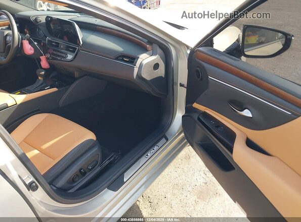 58ADZ1B15SU197069 2025 LEXUS ES 350 Tan Вид салону спереду
