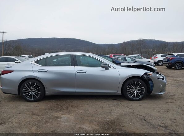 58ADZ1B17NU127237 2022 LEXUS ES 350 Silver Սալոնի հետևի տեսք