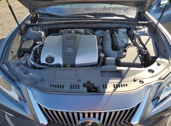 58ADZ1B19LU067670 2020 LEXUS ES Silver Rear interior view