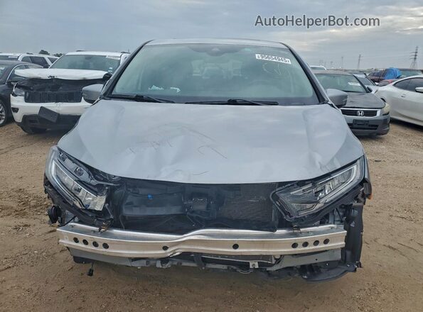 5FNRL6H64RB050943 2024 HONDA ODYSSEY Silver Widok z przodu