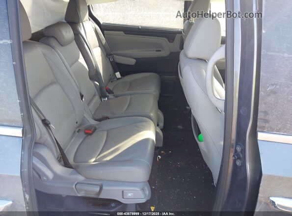 5FNRL6H73JB001634 2018 HONDA ODYSSEY Gray VIN կոդի պիտակի տեսք