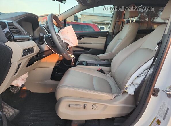 5FNRL6H81RB016704 2024 HONDA ODYSSEY Белый 