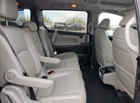 5FNRL6H87PB072238 2023 HONDA ODYSSEY Silver Rear interior view