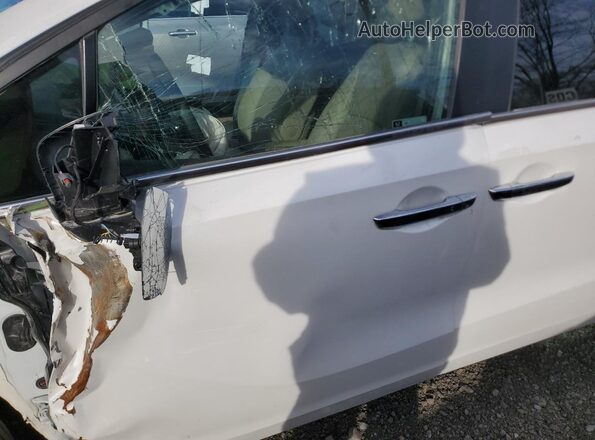 5FNRL6H88PB011867 2023 HONDA ODYSSEY White Widok wnętrza z przodu