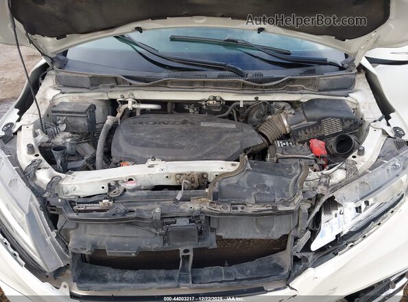 5FNRL6H93JB050043 2018 HONDA ODYSSEY White Հետևի տեսք