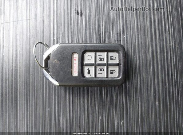 5FNRL6H93JB050043 2018 HONDA ODYSSEY White Առջևի վահանակի տեսք