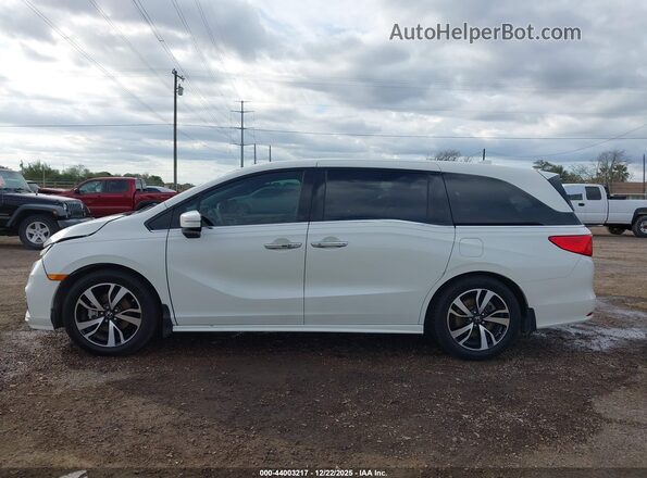 5FNRL6H93JB050043 2018 HONDA ODYSSEY White Սալոնի 360 աստիճան տեսք
