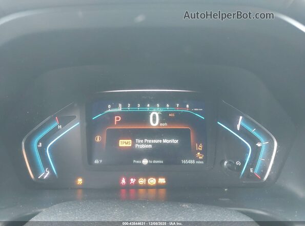 5FNRL6H94JB001840 2018 HONDA ODYSSEY White Vista de los asientos traseros
