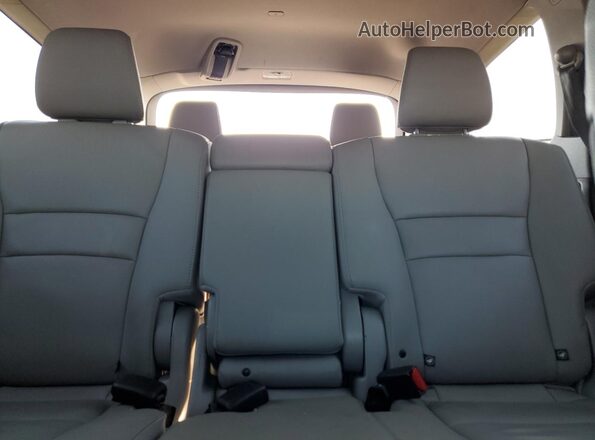 5FNYF5H52KB003131 2019 HONDA PILOT Blue Widok tylnych siedzeń