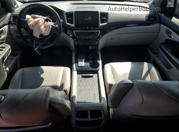 5FNYF6H95JB045963 2018 HONDA PILOT Серебряный 