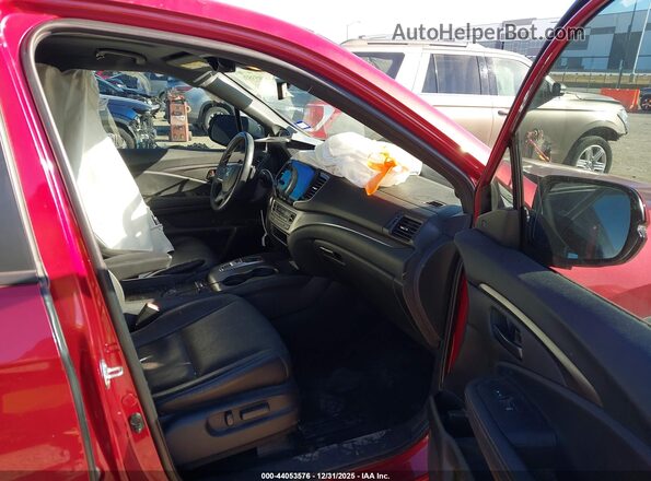 5FNYF7H50NB002124 2022 HONDA PASSPORT Red Widok wnętrza z przodu