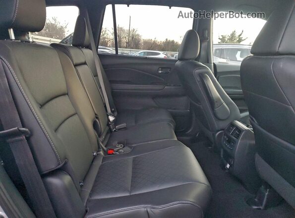 5FNYF8H01MB003310 2021 HONDA PASSPORT Серебряный Вид задней части салона