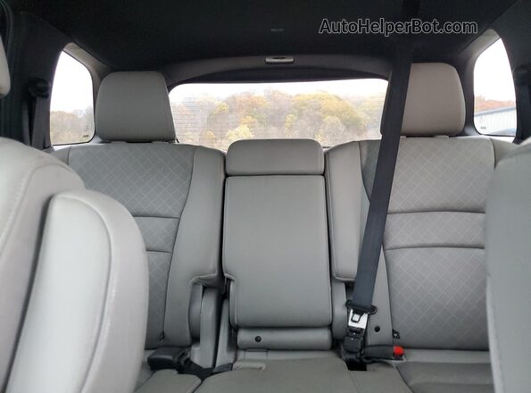 5FNYF8H0XKB026985 2019 HONDA PASSPORT Blue Հետևի նստատեղերի տեսք