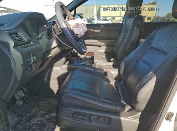 5FNYF8H65NB004689 2022 HONDA PASSPORT White Вид салону спереду
