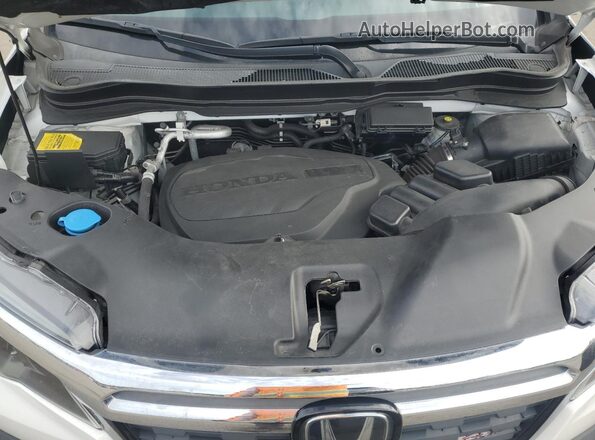 5FPYK3F11LB028417 2020 HONDA RIDGELINE Белый Вид задней части салона