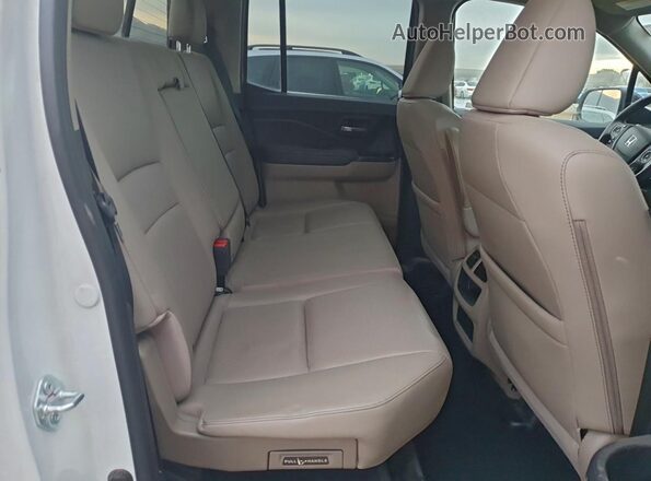 5FPYK3F54MB006867 2021 HONDA RIDGELINE White Vista de los asientos traseros