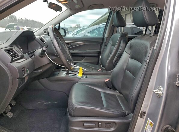 5FPYK3F56JB014514 2018 HONDA RIDGELINE Silver 