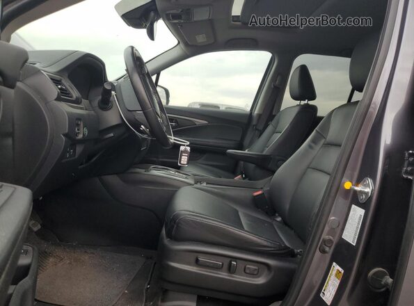 5FPYK3F56PB016028 2023 HONDA RIDGELINE Серый Вид салона спереди