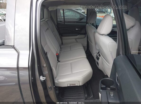 5FPYK3F72PB010776 2023 HONDA RIDGELINE Gray Вид наклейки з VIN-кодом