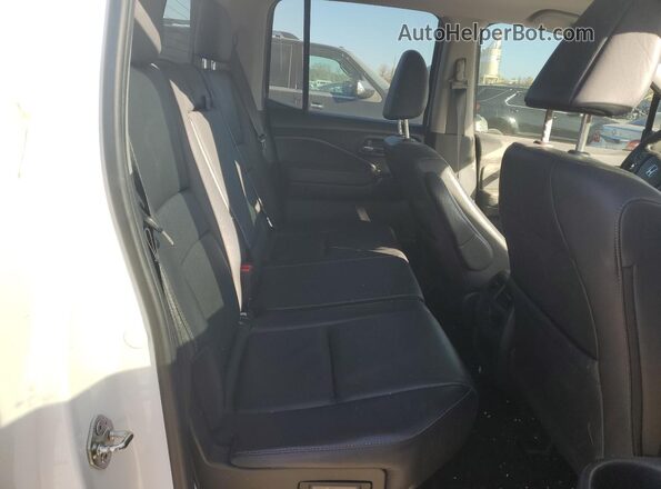 5FPYK3F75LB003749 2020 HONDA RIDGELINE White Вид задніх сидінь