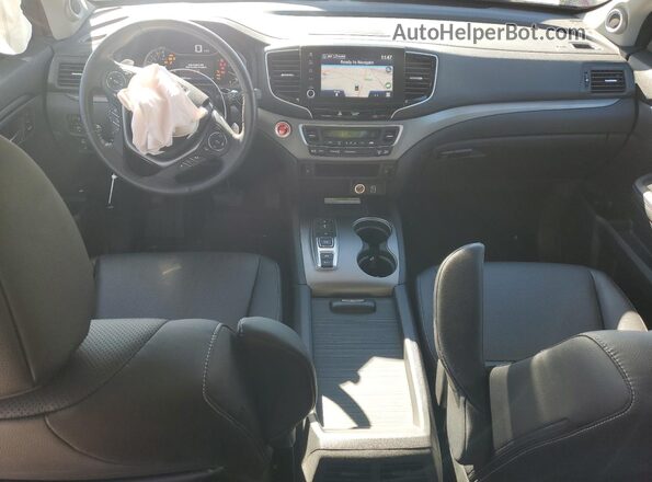 5FPYK3F76PB061312 2023 HONDA RIDGELINE Red Вид панелі приладів