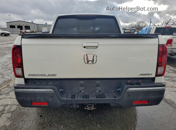5FPYK3F78JB004990 2018 HONDA RIDGELINE White Вид ззаду